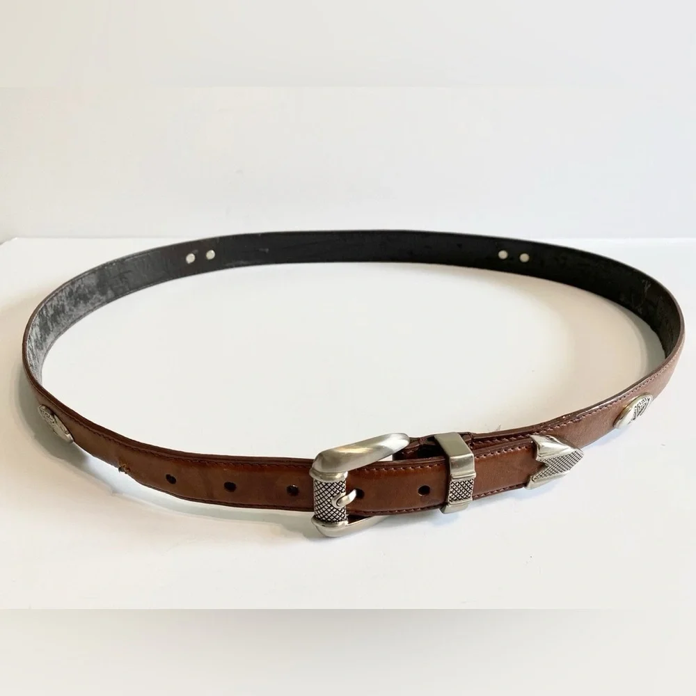 Izod Man Brown Leather 80s-Themed Golf Club Silver Hardware Belt. Size 40.